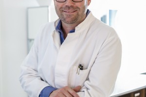 Dr. Andreas Heitland