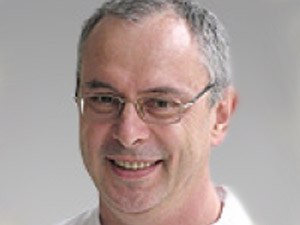  Prof. Dr. med. Uwe Wollina